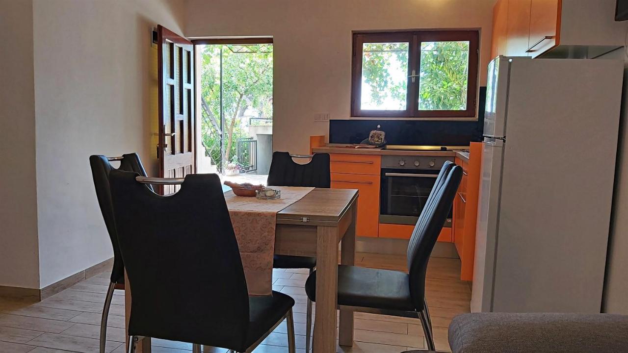 Apartments Gajo Omiš Pokój zdjęcie