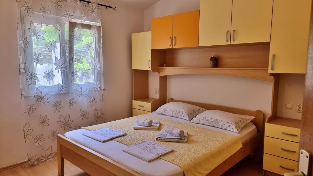 Apartments Gajo Omiš Zewnętrze zdjęcie