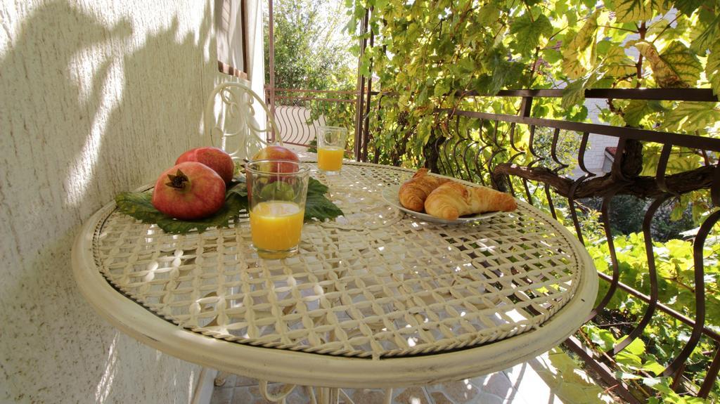 Apartments Gajo Omiš Zewnętrze zdjęcie